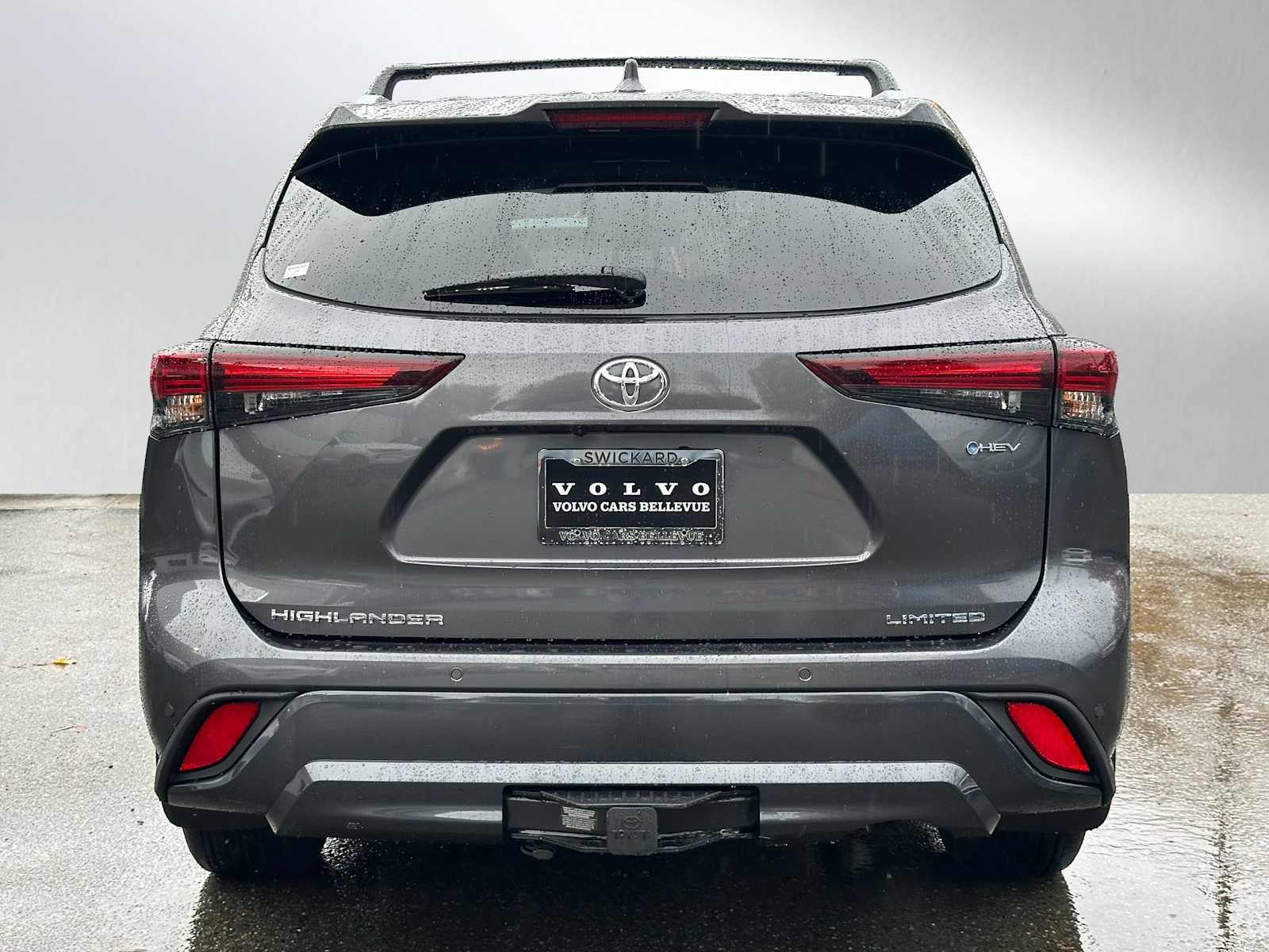 Used 2025 Toyota Highlander Limited image 4