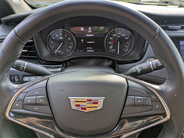 Certified 2022 Cadillac XT5 Premium Luxury w/ Technology Package image 33