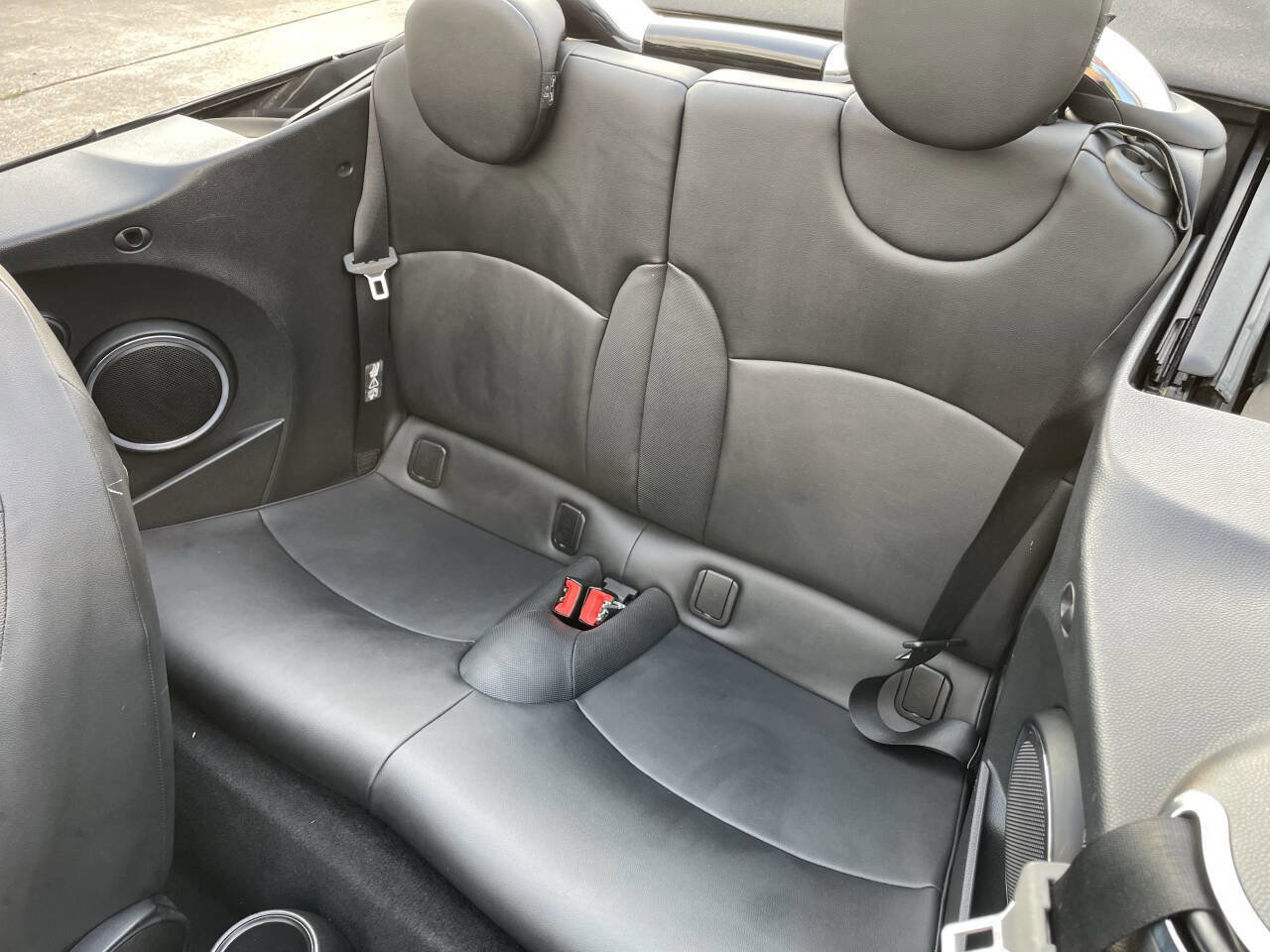 Used 2011 MINI Cooper Base 2dr Convertible image 20