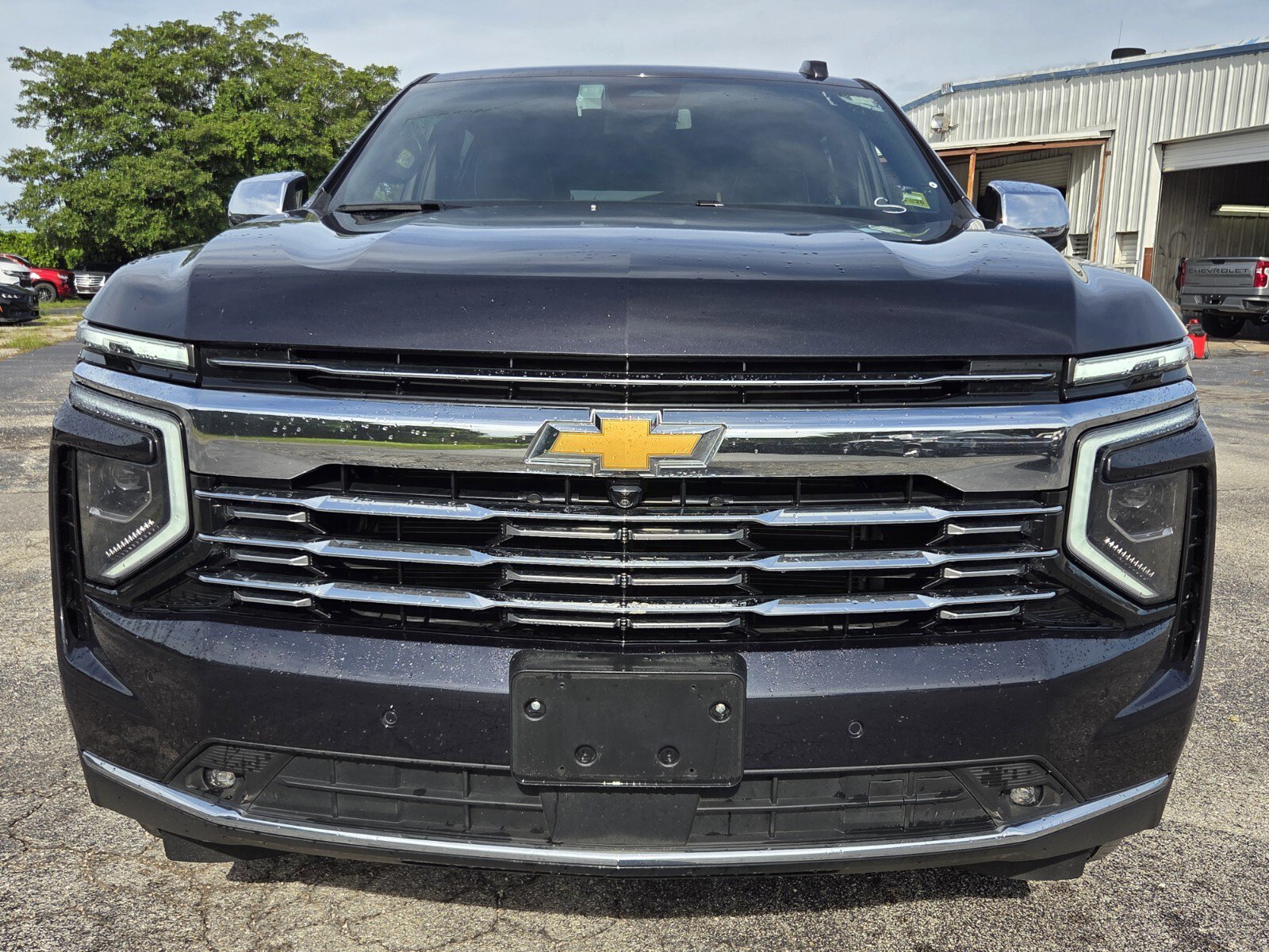Used 2026 Chevrolet Suburban Premier AWD/4WD image 8