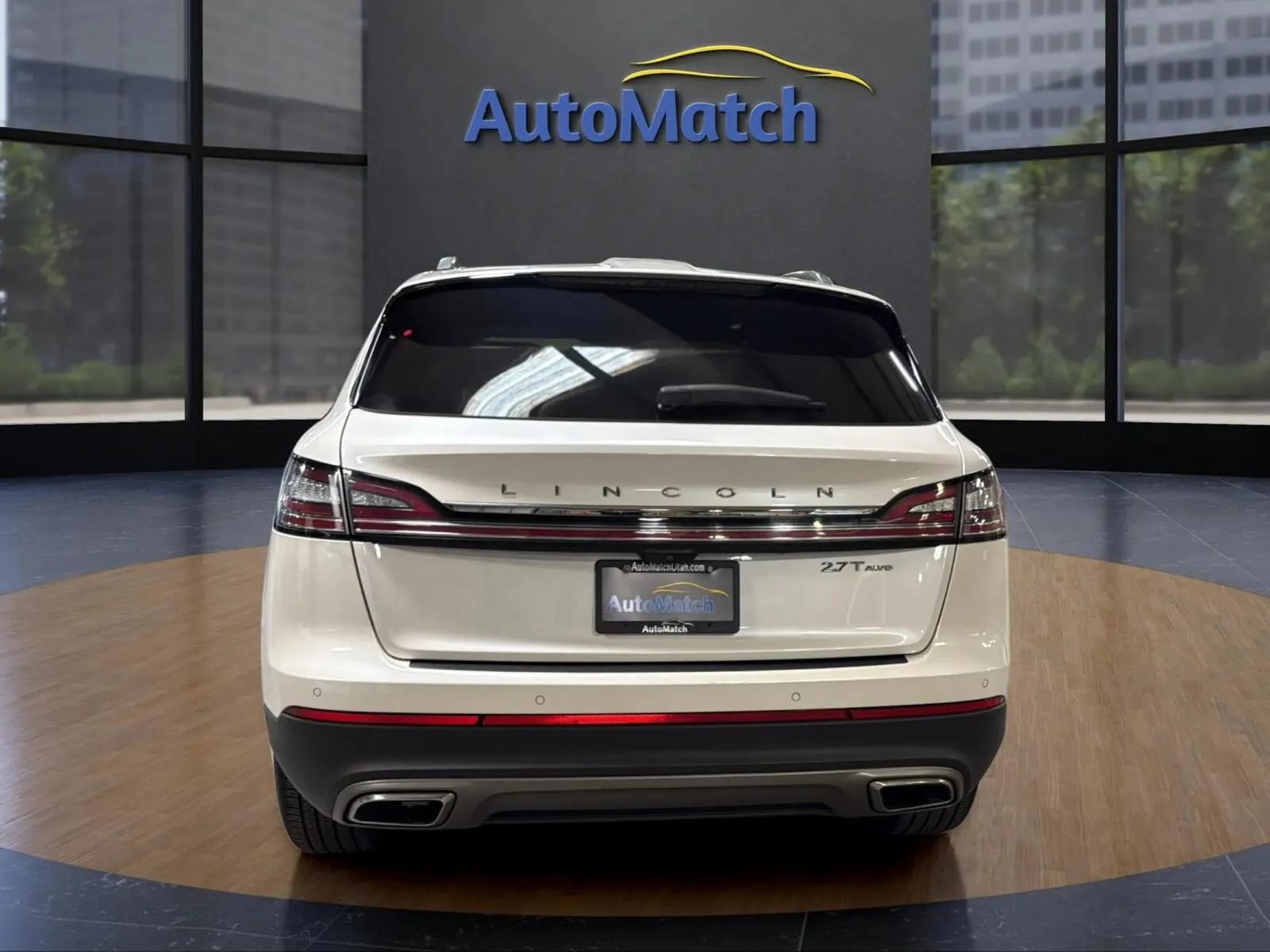 Used 2019 Lincoln Nautilus Reserve image 9