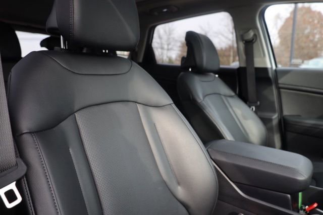 Certified 2026 Kia Sportage EX w/ EX Panorama Roof Package image 40