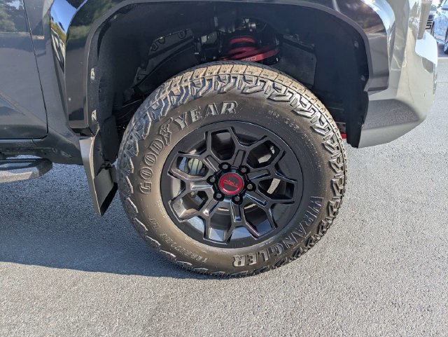 Certified 2025 Toyota Tacoma TRD Pro AWD/4WD image 13