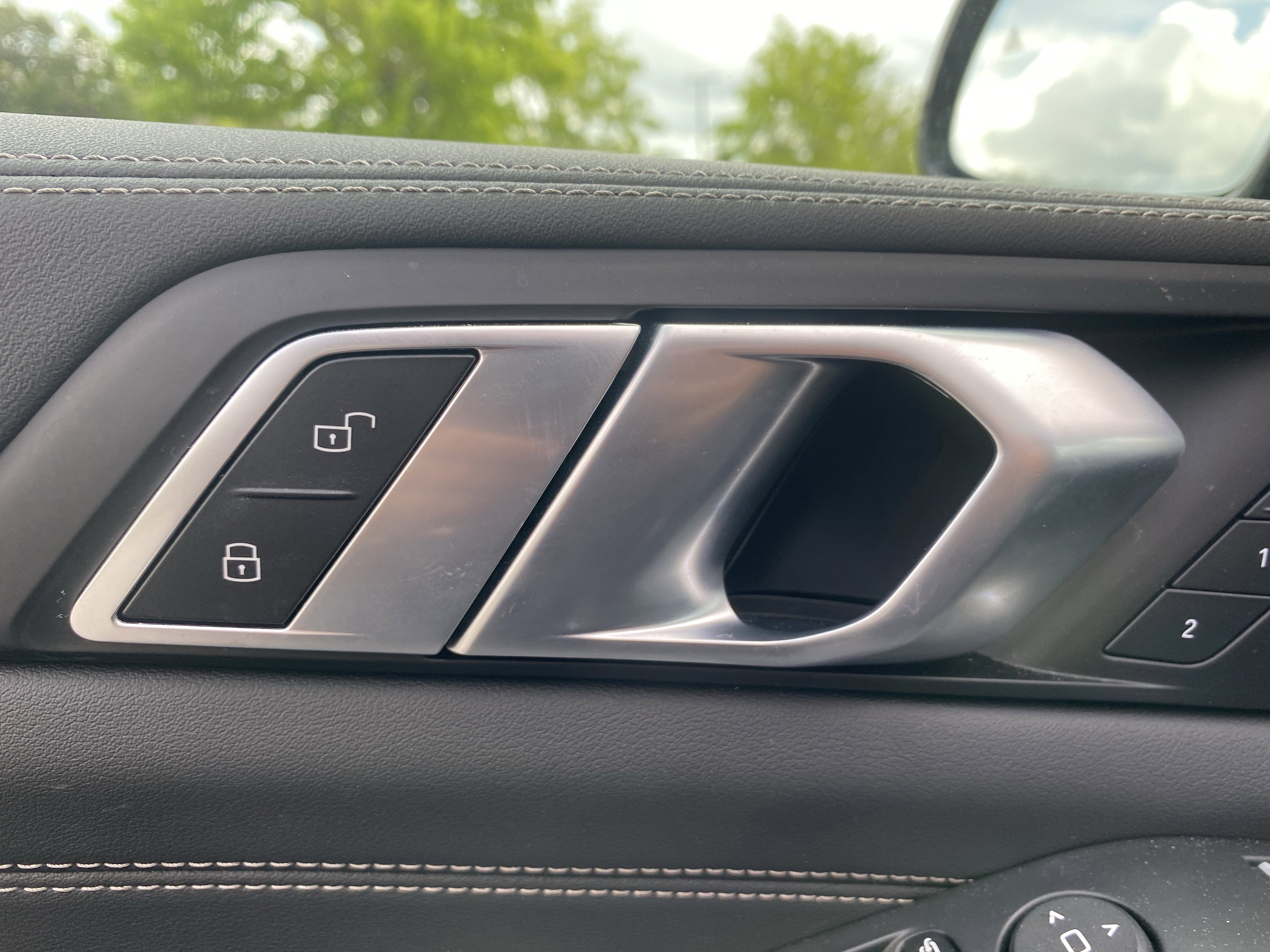 Used 2026 BMW X5 M60i image 26