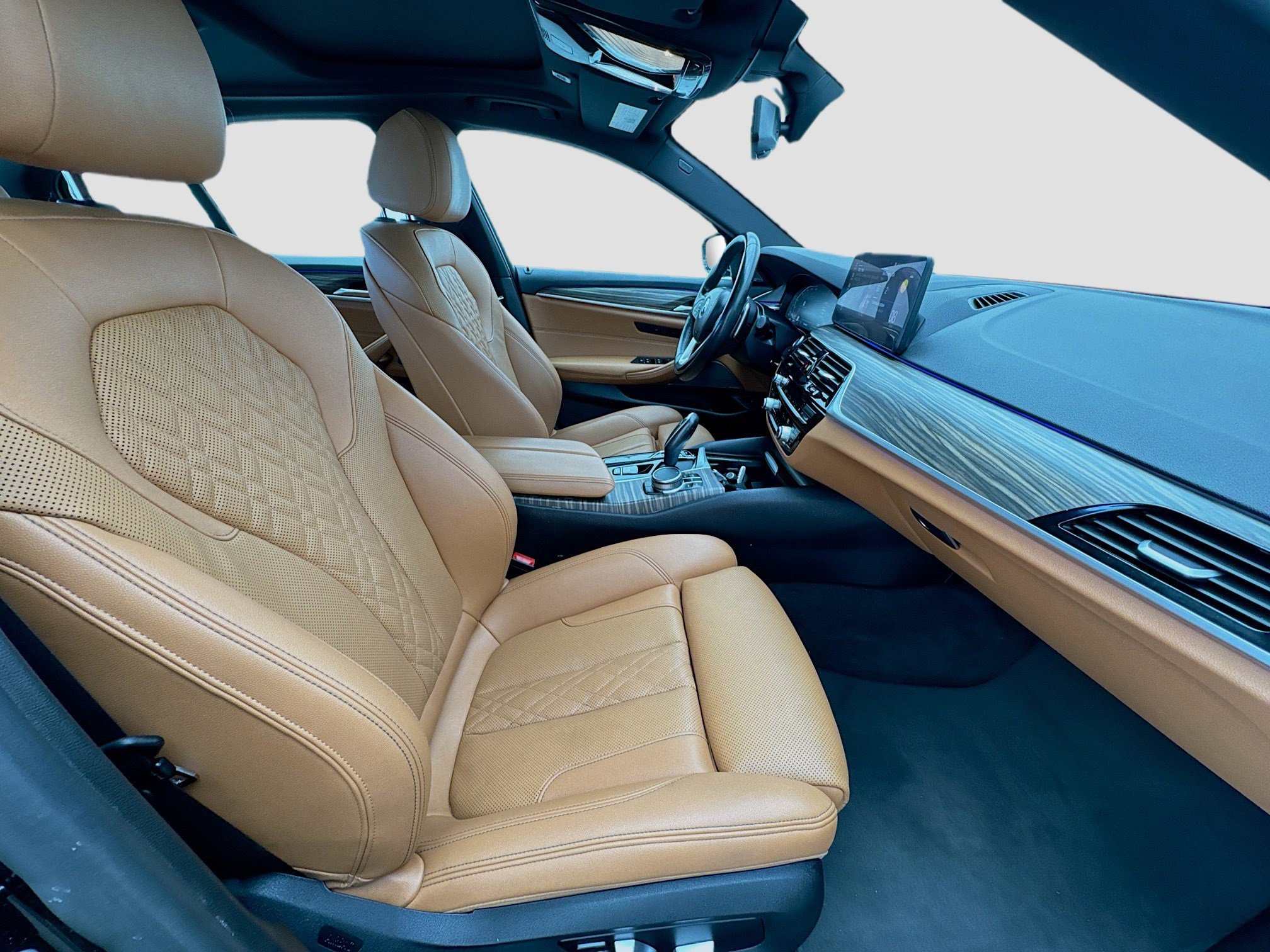 Used 2022 BMW 530i w/ Premium Package image 20