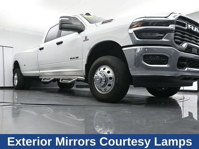 Used 2025 RAM 3500 Big Horn AWD/4WD image 27