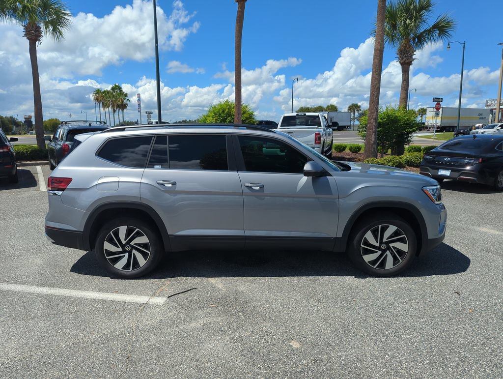 New 2026 Volkswagen Atlas SE FWD image 3