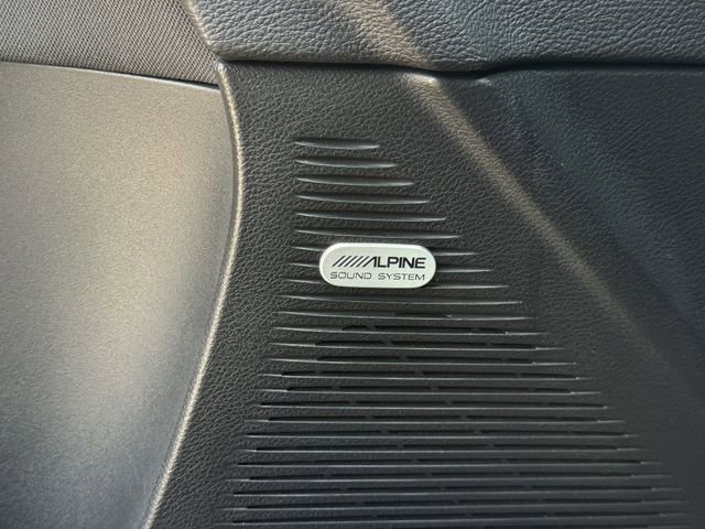 Used 2016 Dodge Challenger R/T RWD image 21
