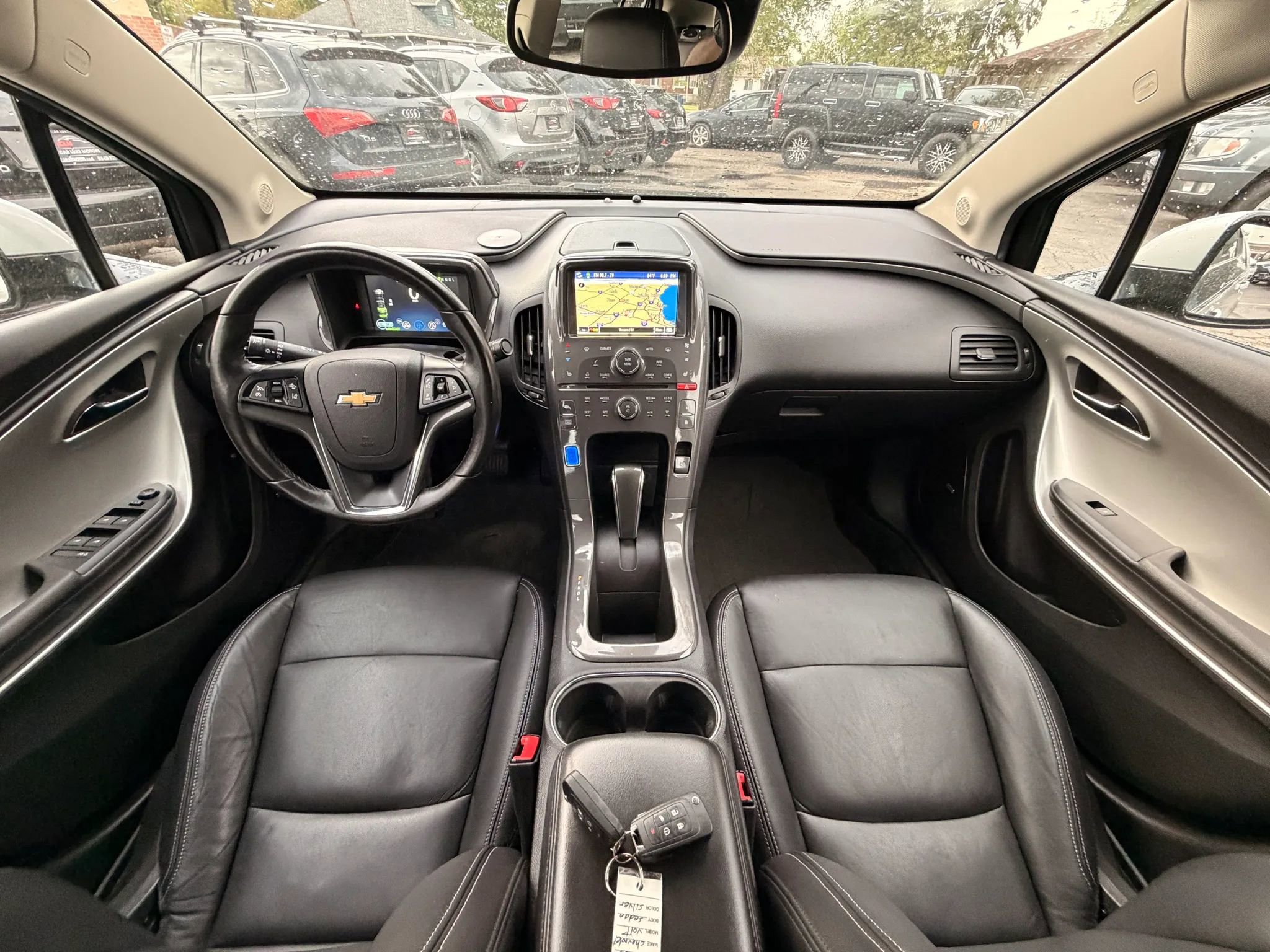 Used 2015 Chevrolet Volt Premium w/ Premium Trim Package FWD image 27