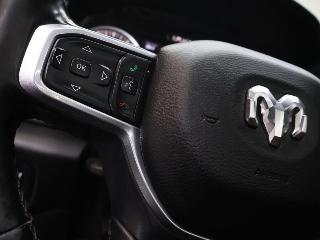 Used 2019 RAM 1500 Laramie AWD/4WD image 19
