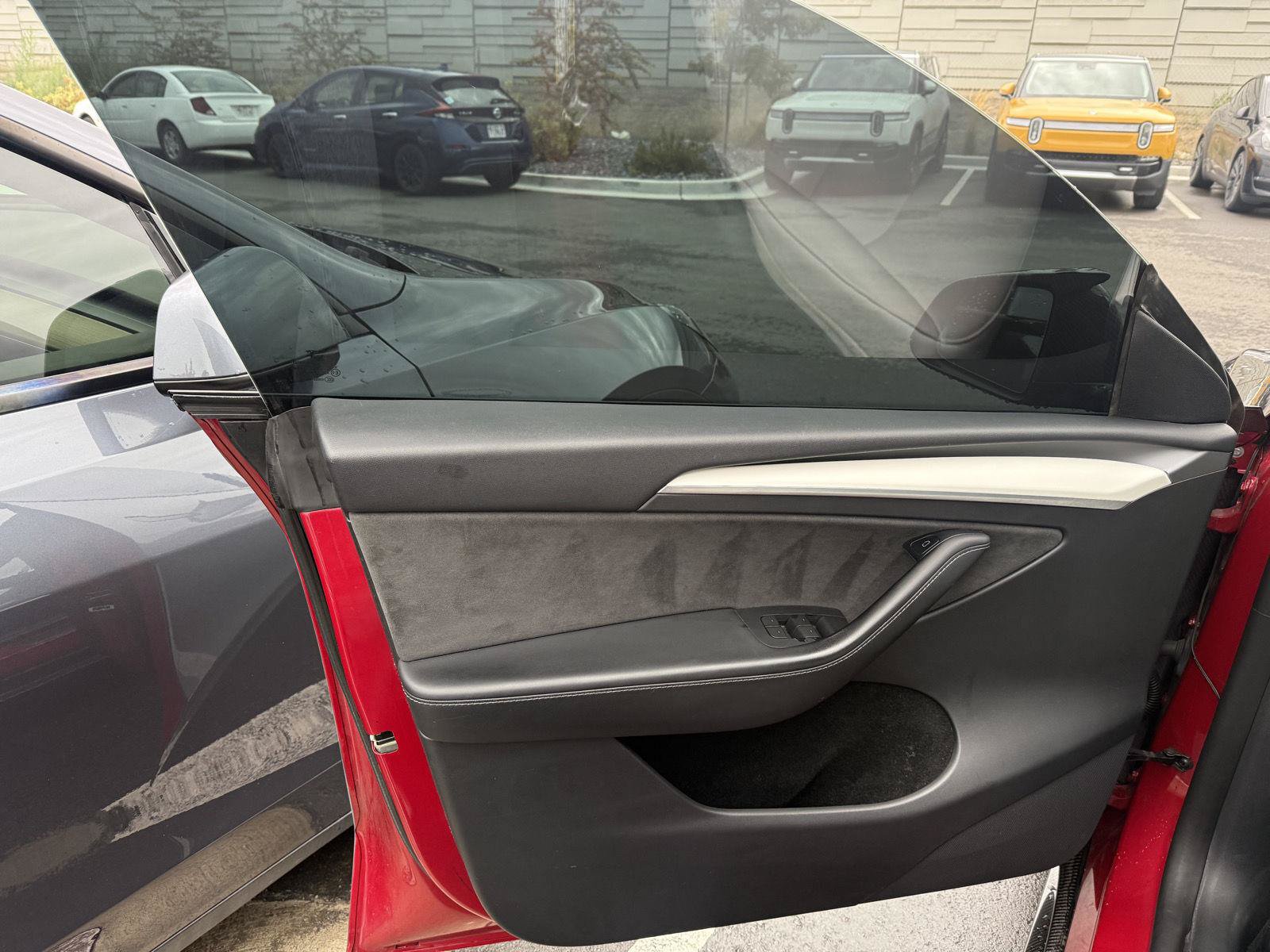 Used 2022 Tesla Model Y Performance AWD/4WD image 11