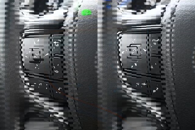 Used 2023 Lexus UX 250h Premium image 40