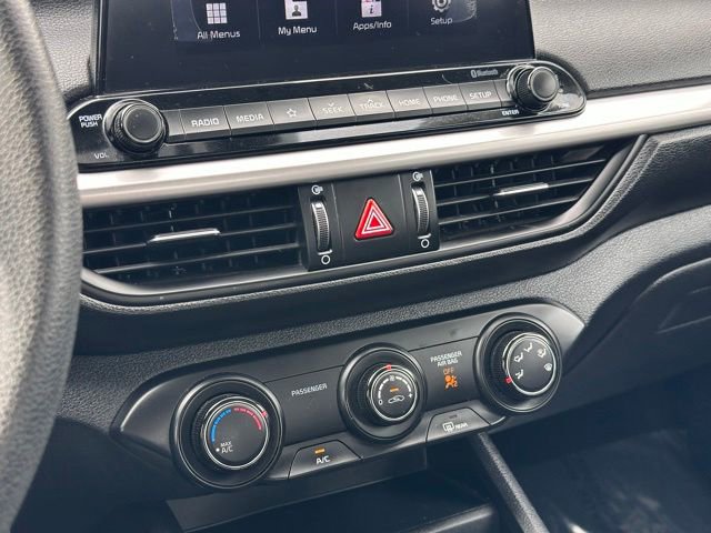 Used 2020 Kia Forte LXS FWD image 16