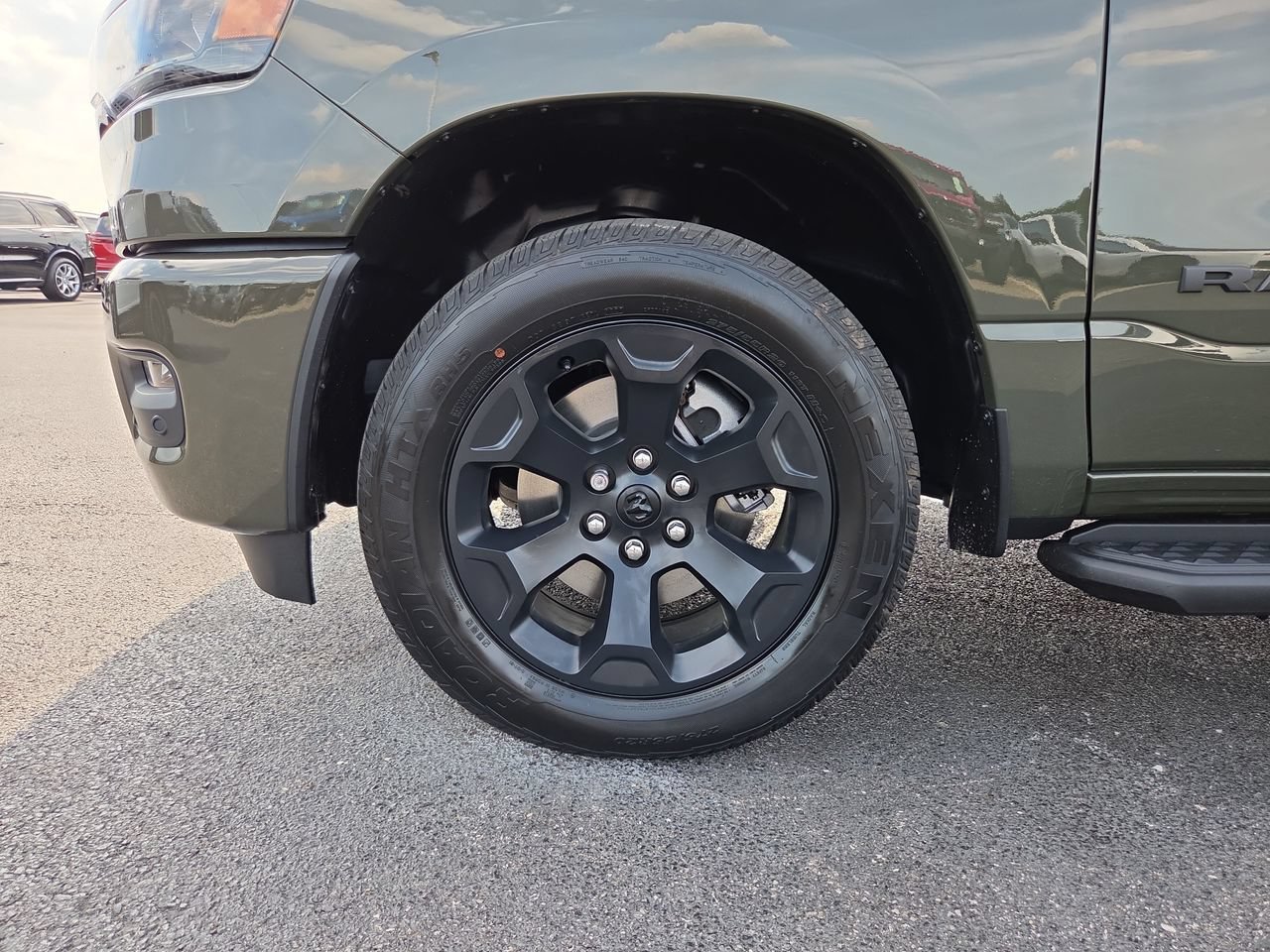New 2026 RAM 1500 Express AWD/4WD image 10