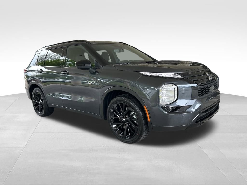 New 2025 Mitsubishi Outlander SEL Black Edition video 2