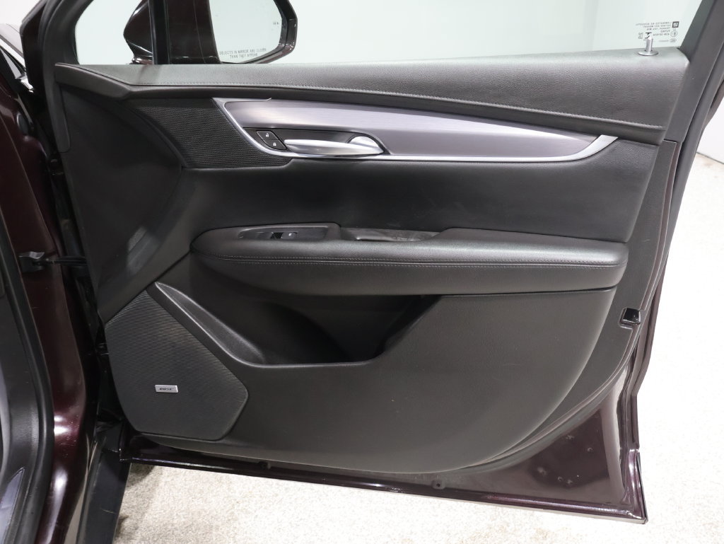 Used 2018 Cadillac XT5 Luxury w/ Driver Awareness Package AWD/4WD image 24