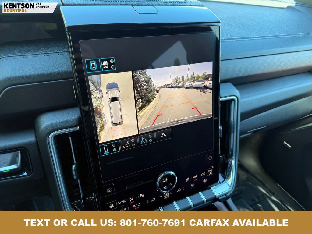 Used 2025 GMC Yukon XL Denali AWD/4WD image 30