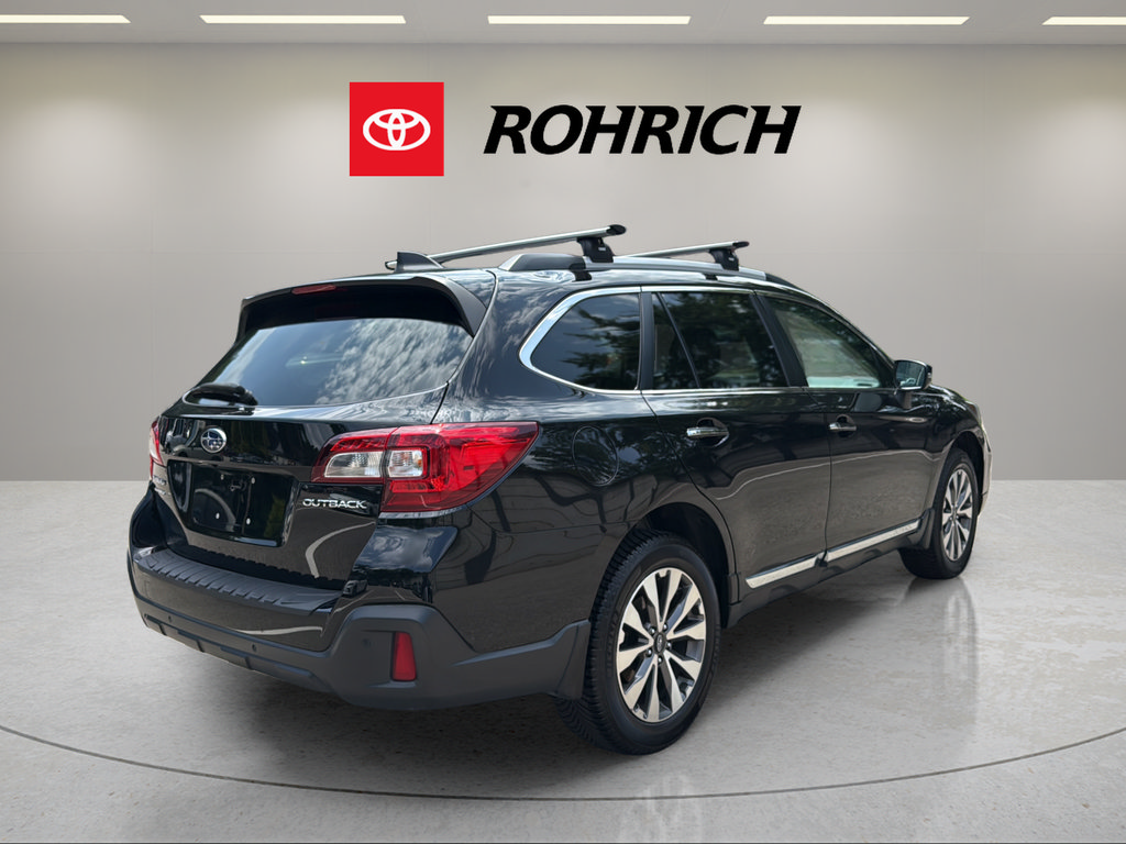 Used 2018 Subaru Outback 2.5i Touring w/ Popular Package #3 AWD/4WD image 6