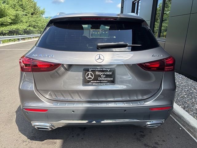 Used 2025 Mercedes-Benz GLA 250 4MATIC image 4
