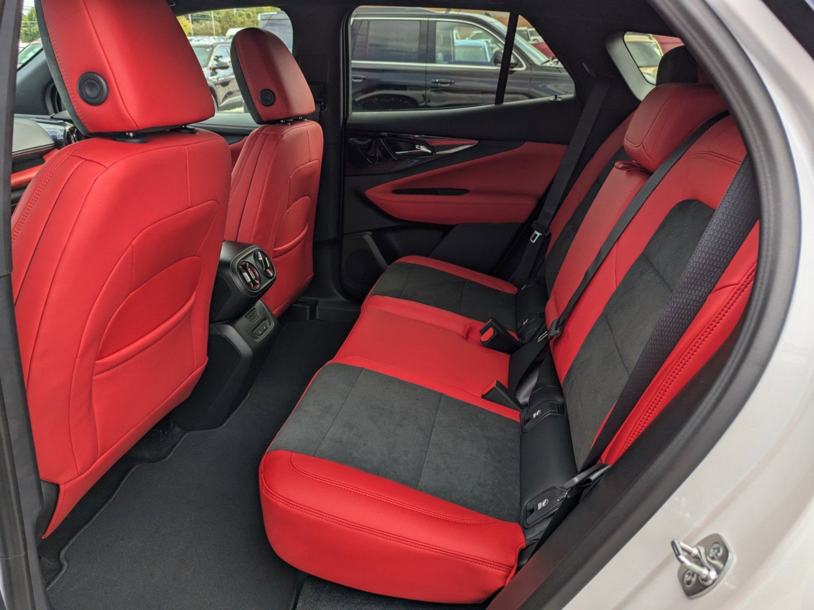 New 2024 Chevrolet Blazer EV RS AWD/4WD image 13