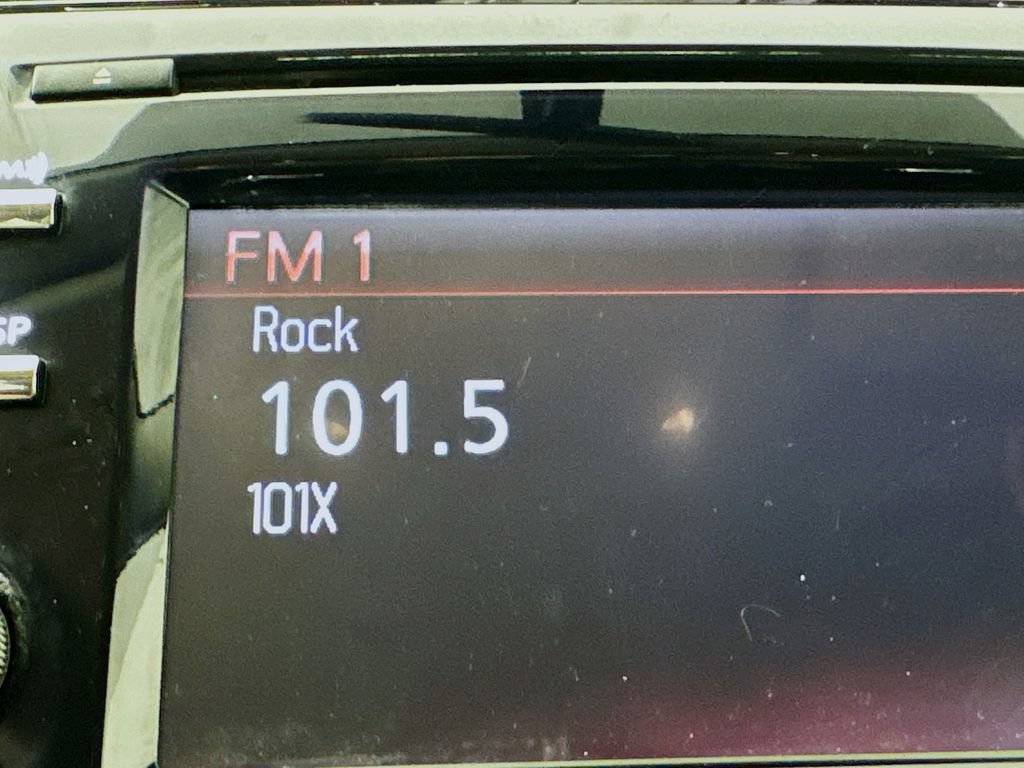Used 2016 Nissan Murano S FWD image 17