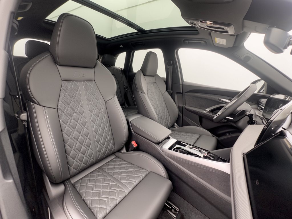 New 2026 Audi SQ5 Prestige AWD/4WD image 30