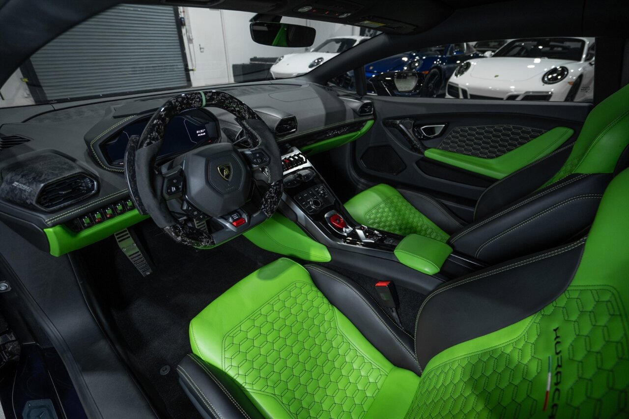 Used 2018 Lamborghini Huracan LP 580-2 RWD image 18