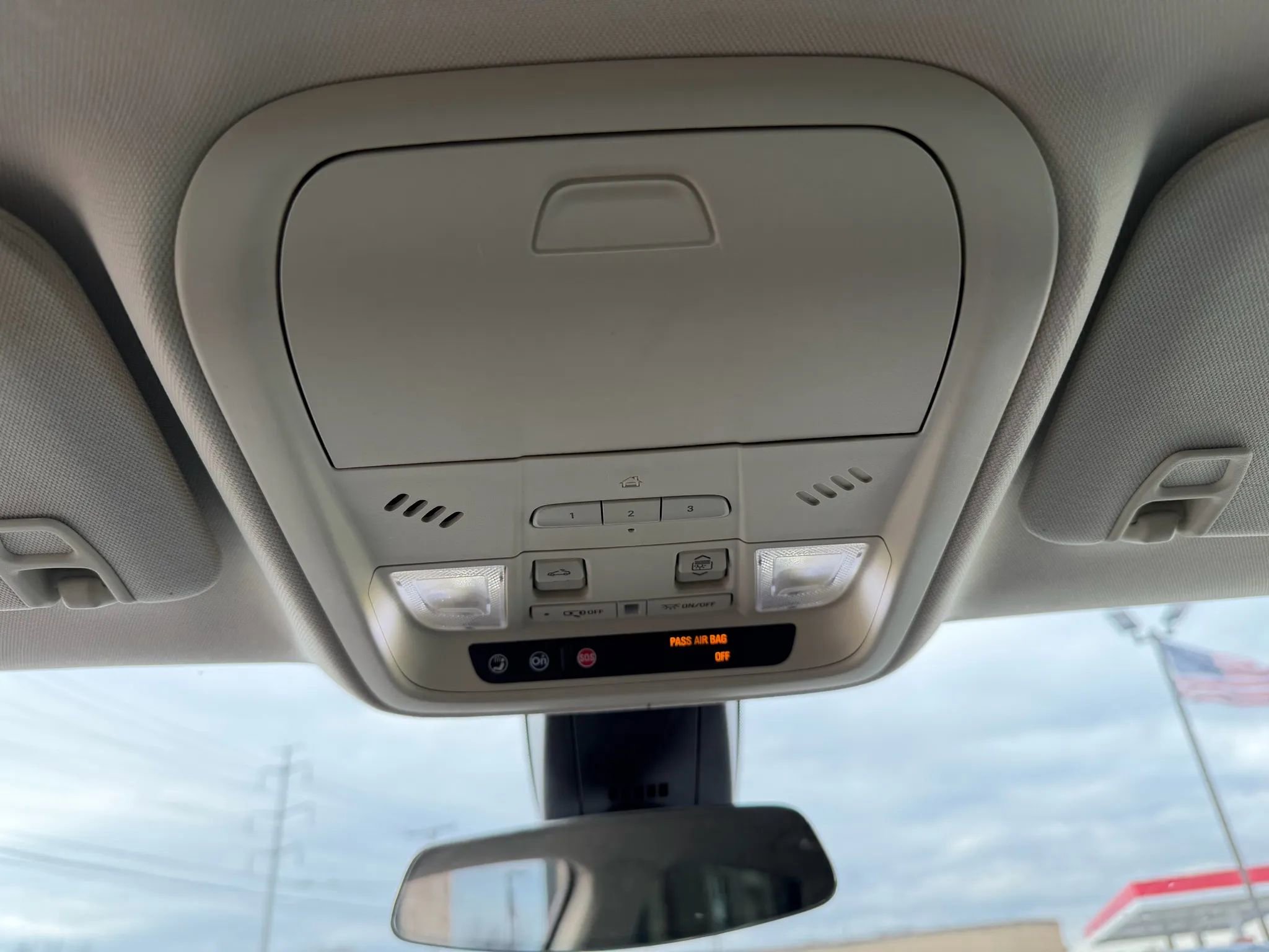 Used 2017 Cadillac XT5 Luxury w/ Driver Awareness Package image 26