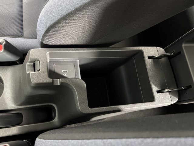 New 2025 Nissan Versa SV w/ Trunk Package image 28