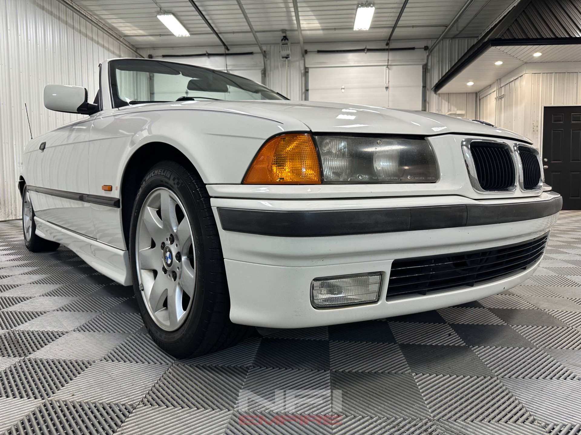Used 1999 BMW 323i Convertible RWD image 24