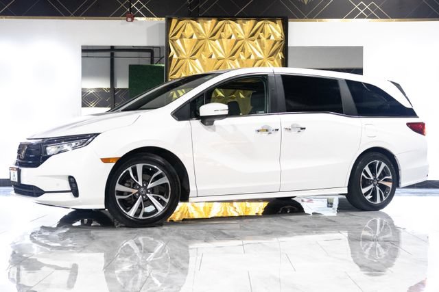 Used 2023 Honda Odyssey Touring image 5