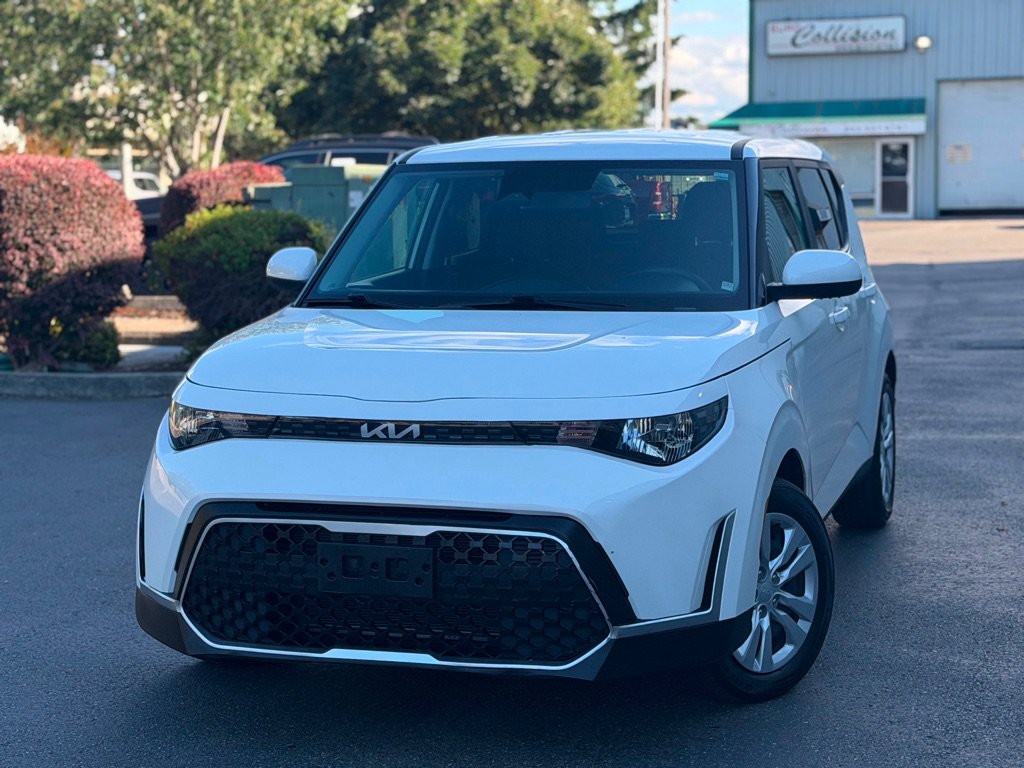 Used 2023 Kia Soul LX