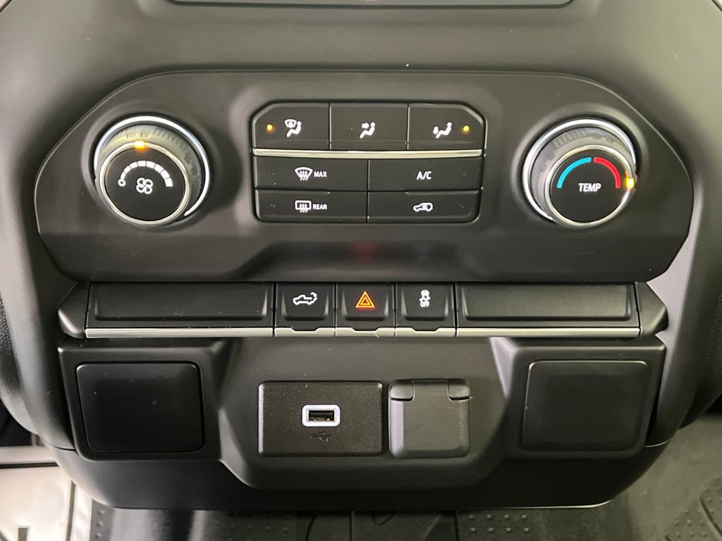 Used 2019 Chevrolet Silverado 1500 Custom w/ Custom Value Package image 28