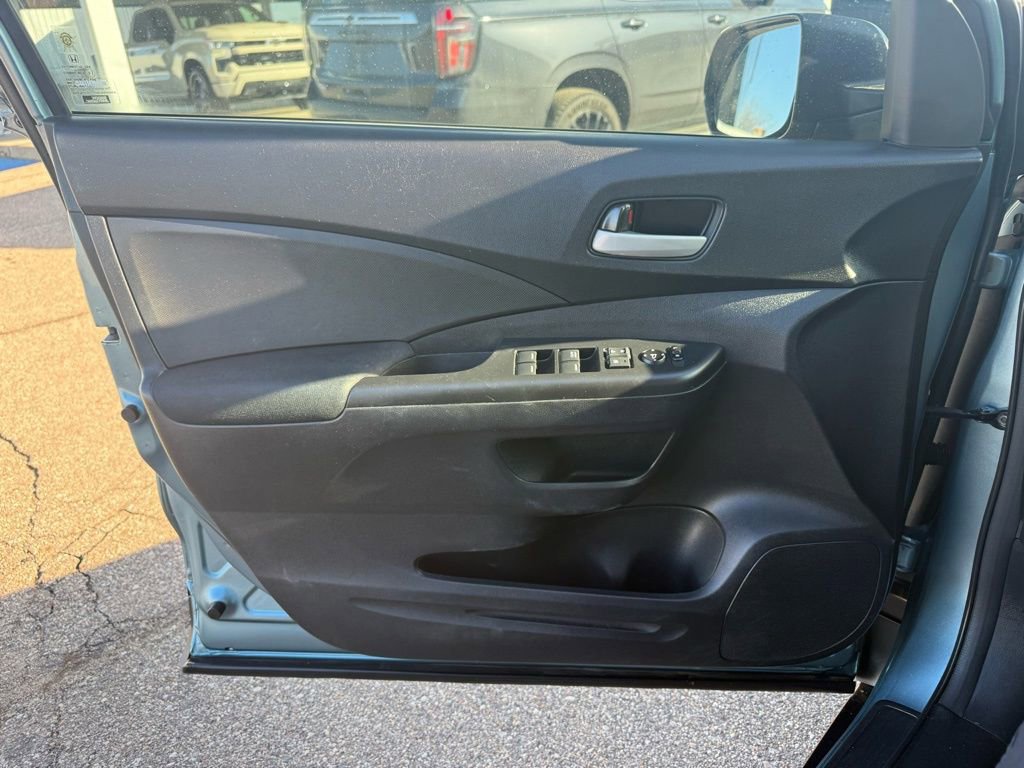 Used 2015 Honda CR-V LX image 17