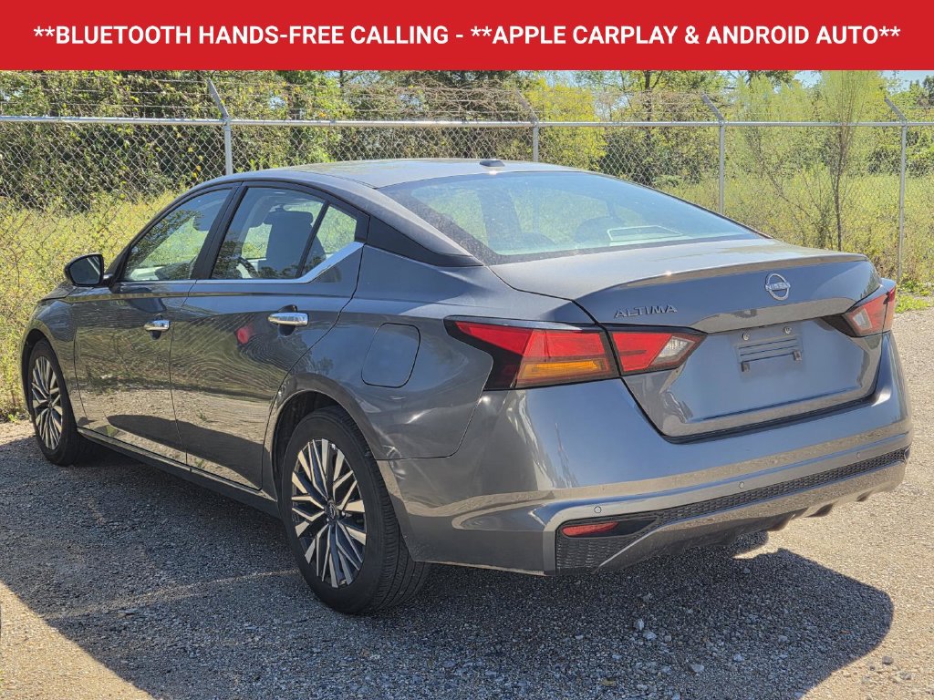 Used 2025 Nissan Altima 2.5 SV FWD image 3