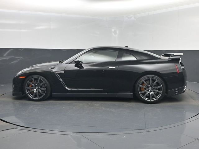 Used 2012 Nissan GT-R Premium image 10