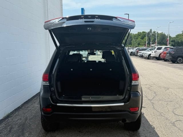 Used 2022 Jeep Grand Cherokee Limited AWD/4WD image 9