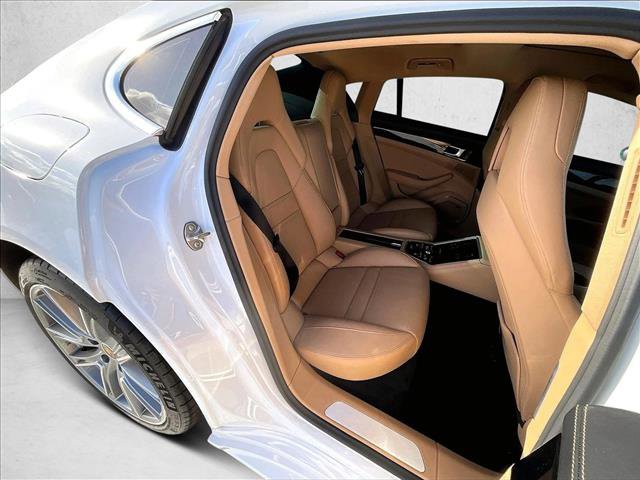 Used 2023 Porsche Panamera 4 image 29