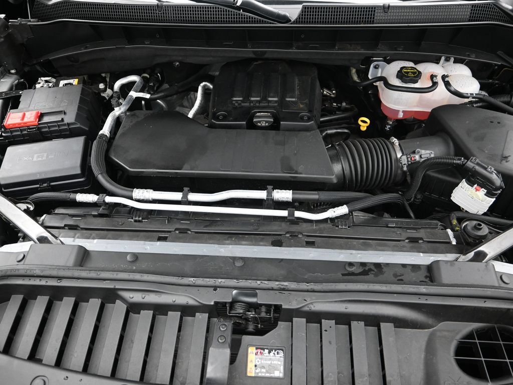Used 2026 Chevrolet Silverado 1500 Custom w/ Turbomax Blackout Package RWD image 15
