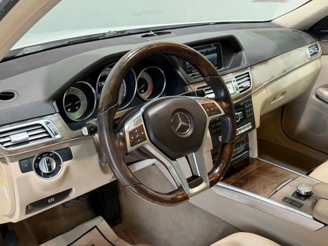 Used 2014 Mercedes-Benz E 350 4MATIC Wagon w/ Premium 1 Package image 63
