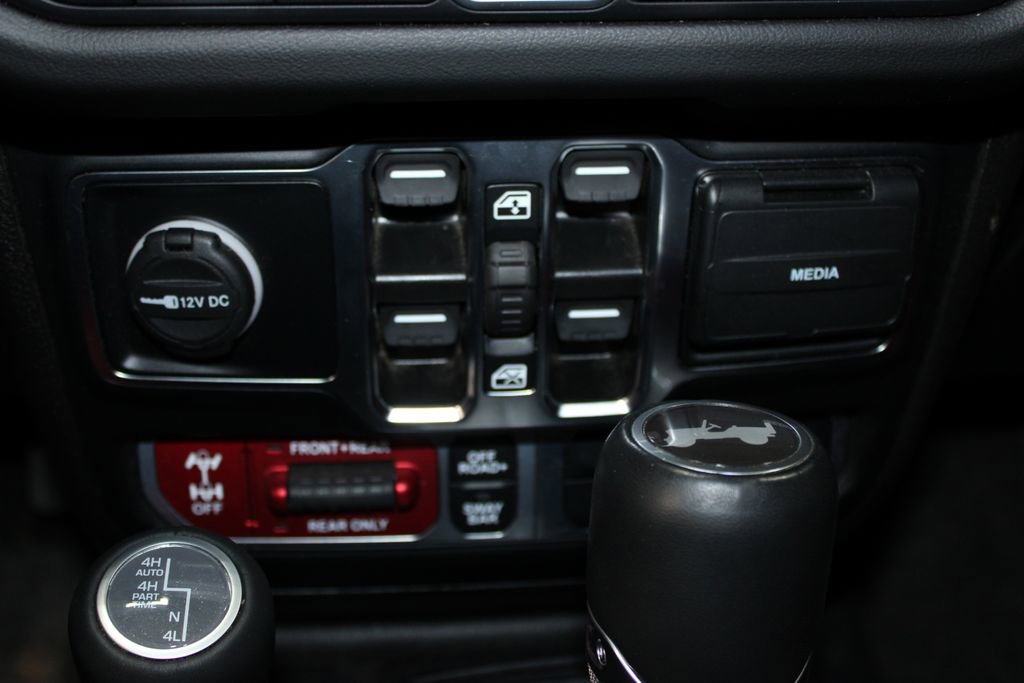 Used 2024 Jeep Wrangler Unlimited Rubicon 392 image 21