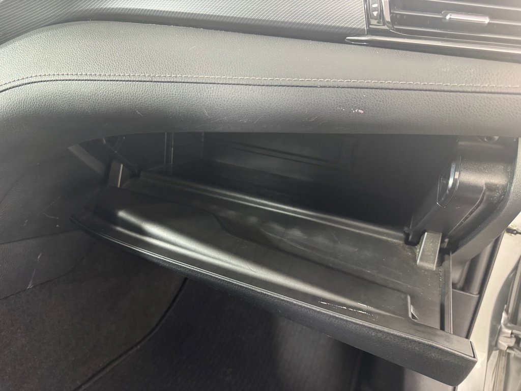 Used 2021 Toyota Camry LE image 43