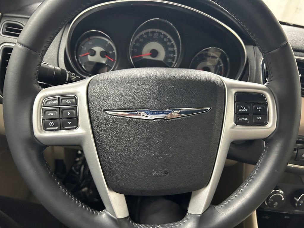 Used 2013 Chrysler 200 Limited FWD image 16