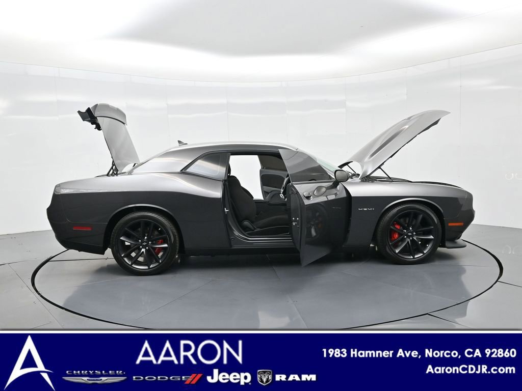 Used 2022 Dodge Challenger R/T w/ Performance Handling Group image 3