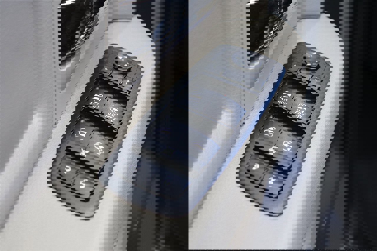 Used 2012 RAM 3500 Big Horn AWD/4WD image 92