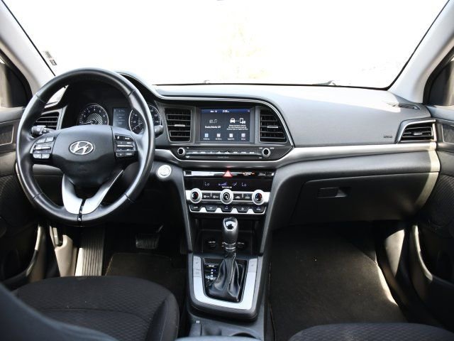Used 2020 Hyundai Elantra Value Edition w/ Cargo Package (C1) image 16