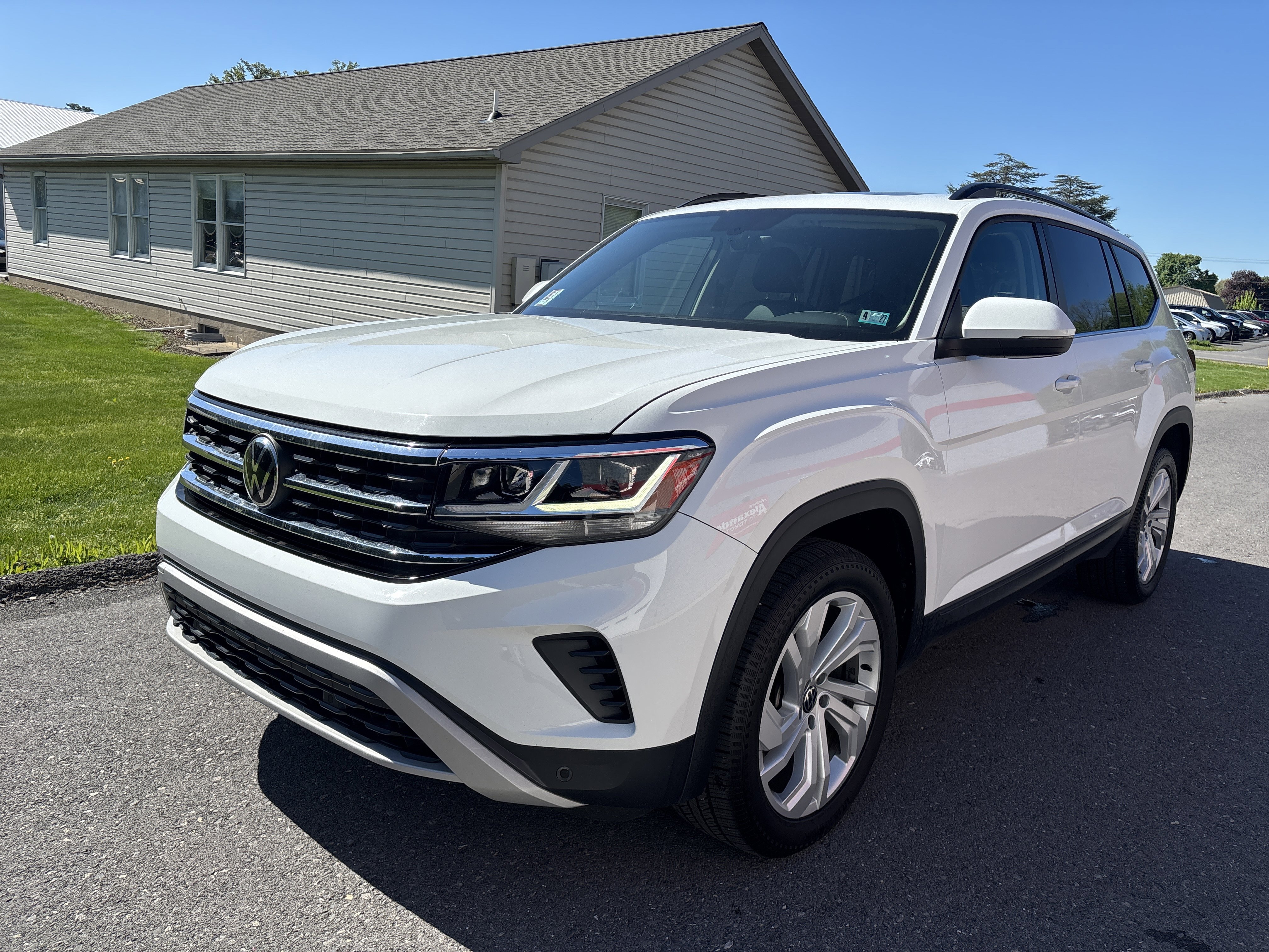 Used 2021 Volkswagen Atlas SE w/ Panoramic Sunroof Package AWD/4WD image 8