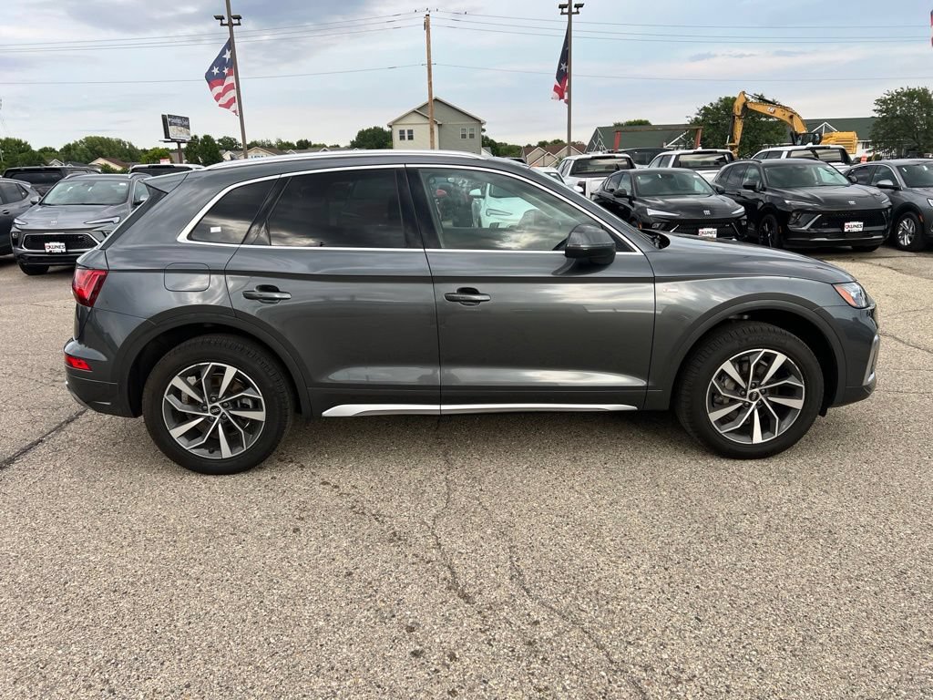 Used 2023 Audi Q5 2.0T Premium Plus w/ Premium Plus Package AWD/4WD image 9