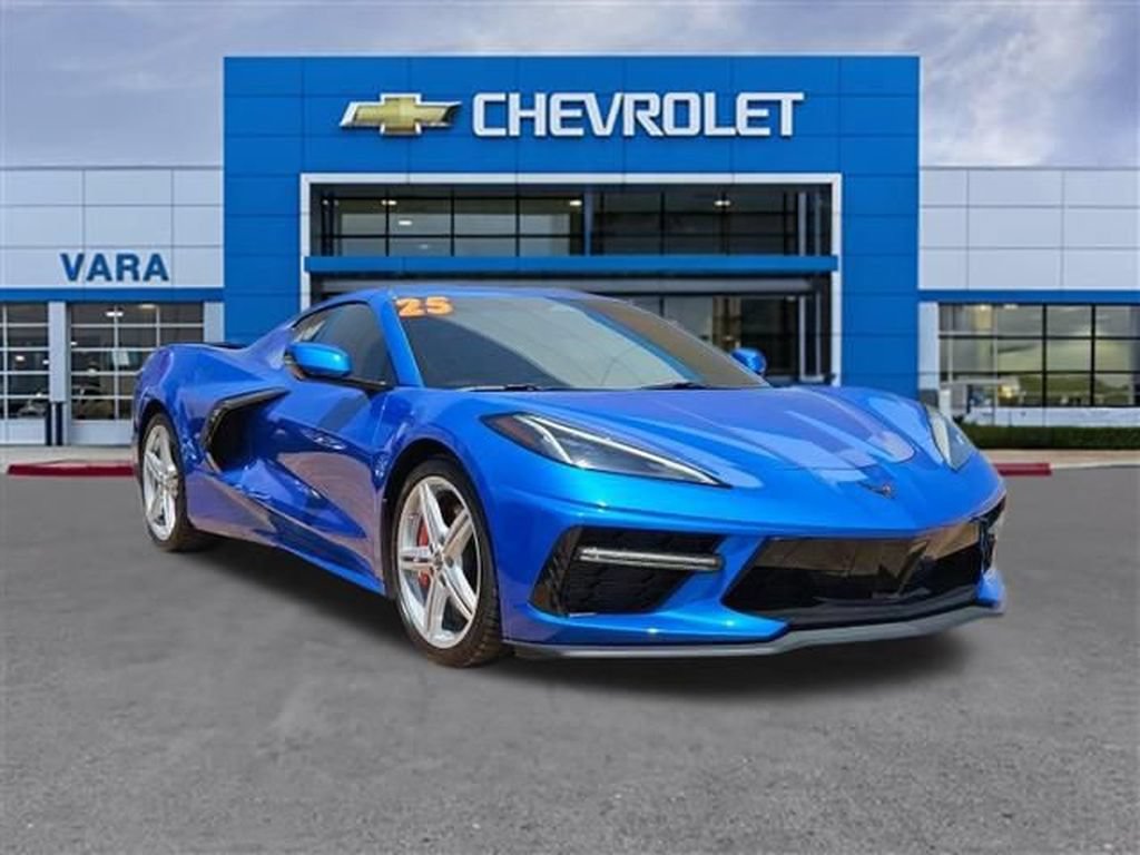 Used 2025 Chevrolet Corvette Stingray Coupe w/ Z51 Performance Package RWD image 7
