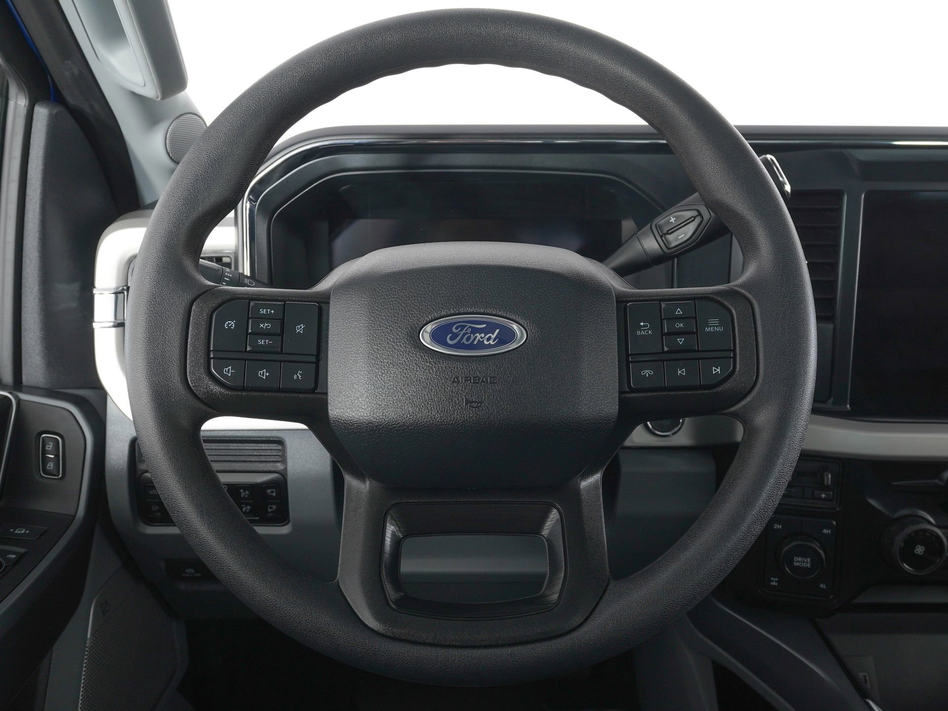 Used 2025 Ford F250 XLT w/ Black Appearance Package image 17